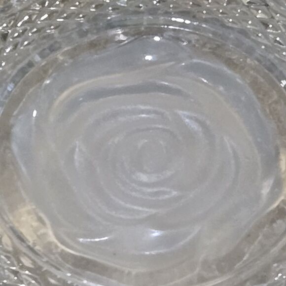 Vintage Pink Rose Glass Inlaid Rimmed Ashtray w/ Green Leaves 6" Diameter - Picture 4 of 10